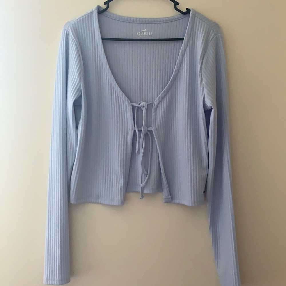 Blue Hollister top